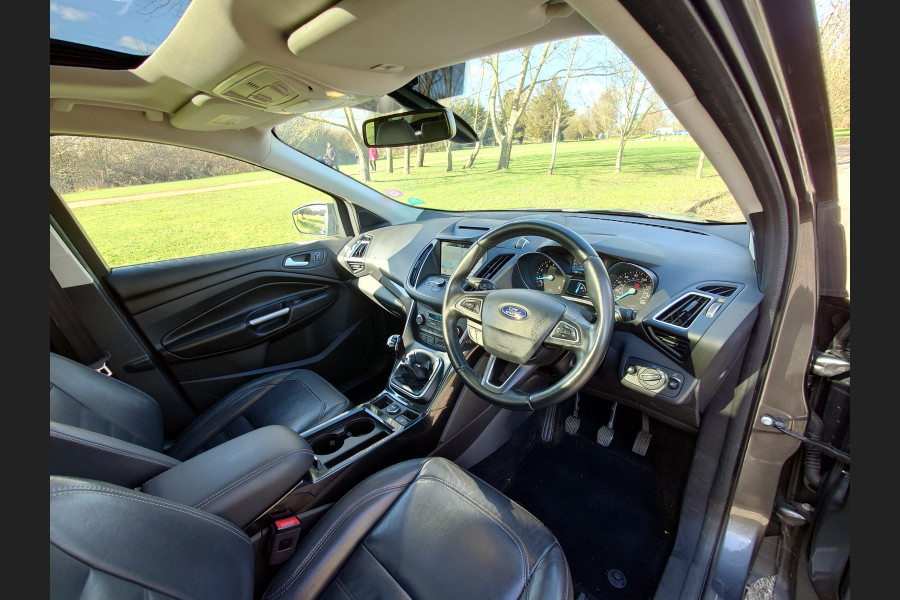 Ford Kuga  